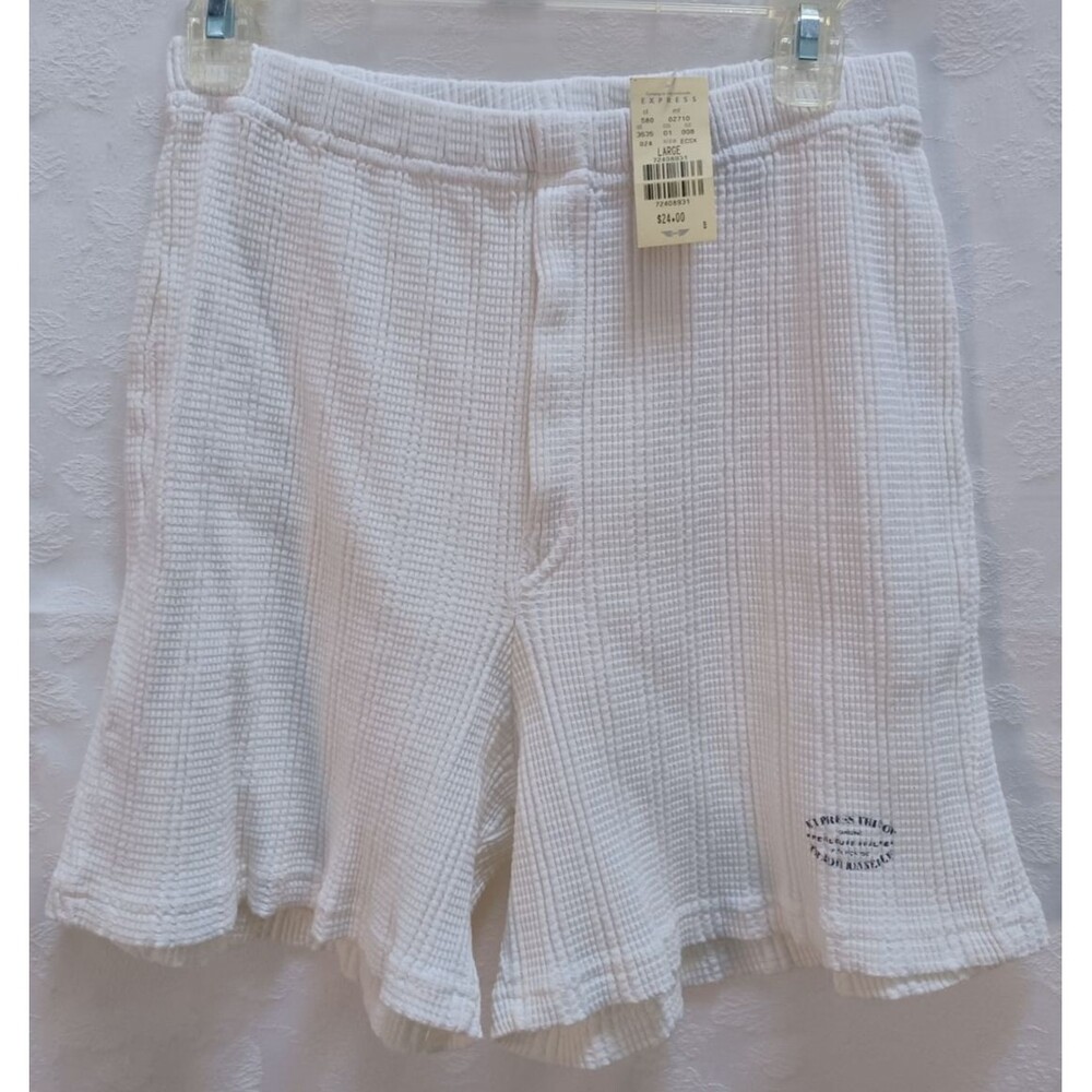 VINTAGE EXPRESS TRICOT TRADITIONELLE WOMENS KNIT WHITE SHORTS SIZE LG.  NWT